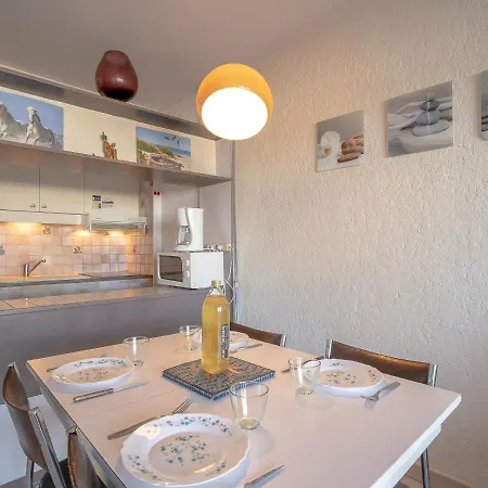 Apartman Studio Escale Plage-1 *
